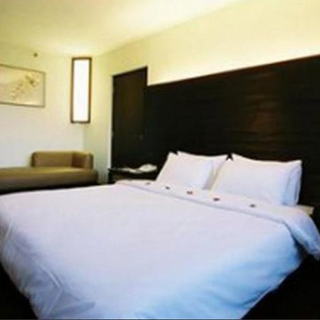 Maxx Hotel Бангкок Екстер'єр фото